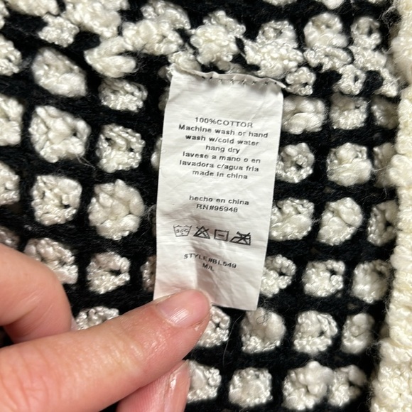 Urban Day Sweater - Picture 5 of 5